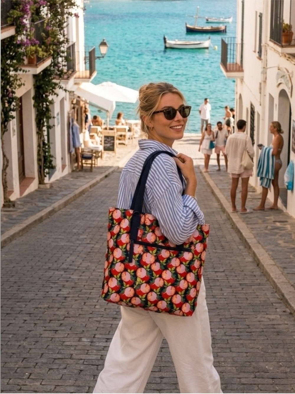 NWT | Vera Bradley Sliced Tomatoes Family Tote Bag